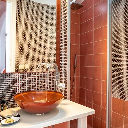 Delfini Apart Otel Oia