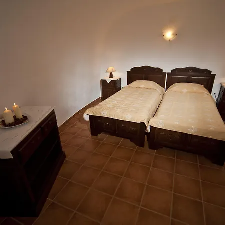 Delfini Aparthotel 4*