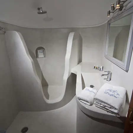 Delfini Lägenhetshotell