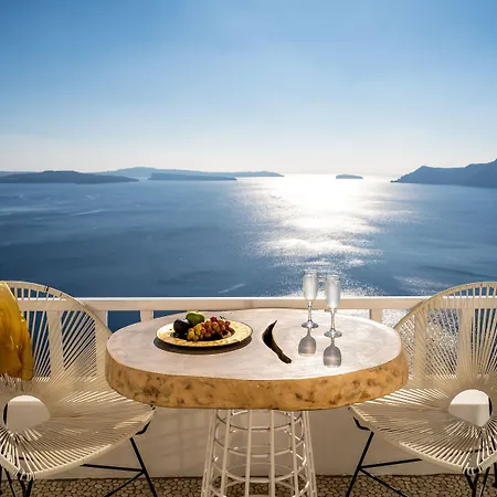 Delfini Oia (Santorini)