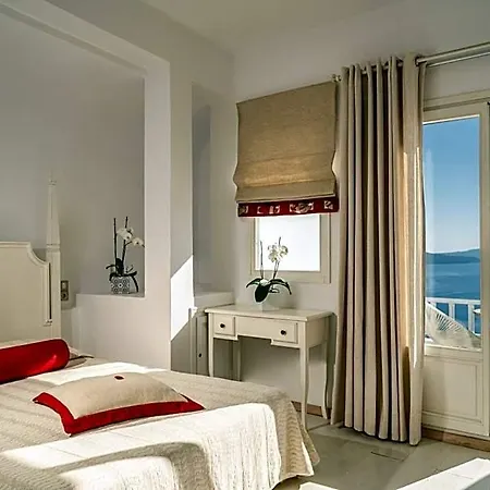 Delfini 4* Oia (Santorini)