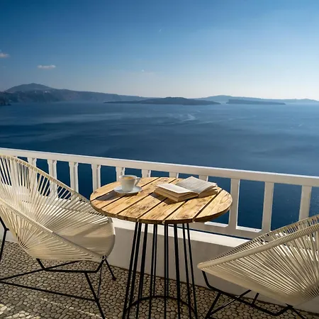 Delfini Oia (Santorini)