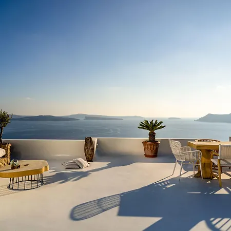 Delfini 4* Oia (Santorini)