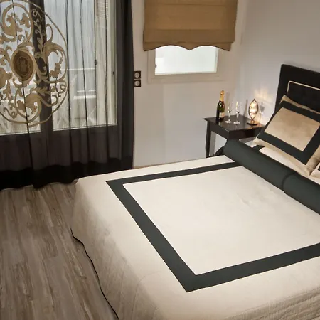 Hotel apartamentowy Delfini