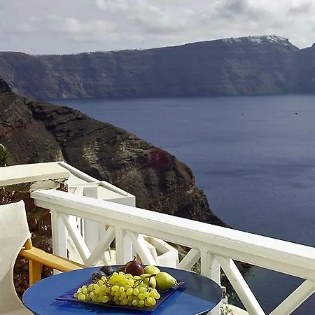 Delfini Aparthotel Oia (Santorini)