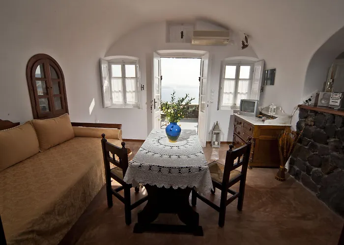 Apartmanhotel Delfini Ía