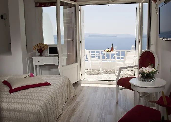 Apart-hotel Delfini 4*